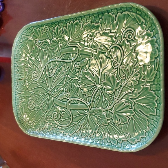 Very Rare Vintage Portuguese Bordallo Pinheiro Green Ivy serving plater Lattice - Picture 5 of 10